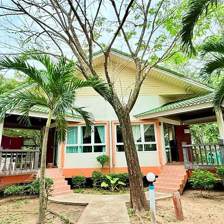 Lanta Palm Beach Resort , Beach Bungalow - Ko Lanta Zewnętrze zdjęcie