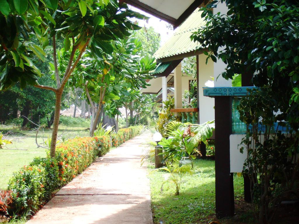 Lanta Palm Beach Resort , Beach Bungalow - Ko Lanta Zewnętrze zdjęcie