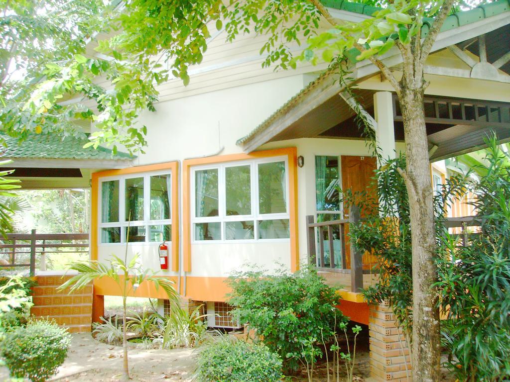 Lanta Palm Beach Resort , Beach Bungalow - Ko Lanta Zewnętrze zdjęcie