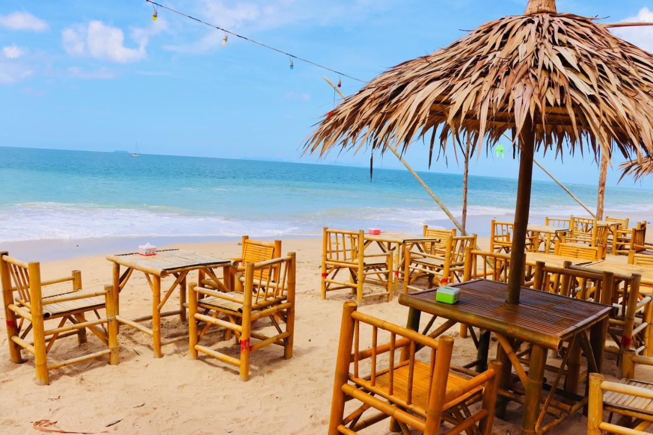 Lanta Palm Beach Resort , Beach Bungalow - Ko Lanta Zewnętrze zdjęcie